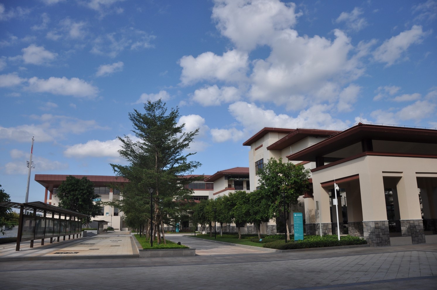 海南北大培文雅居乐双语学校