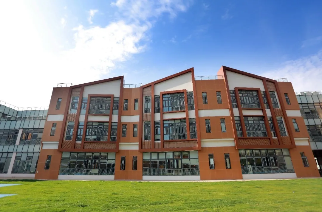 南京博颂莱爵学校