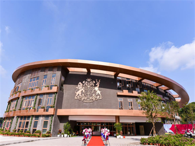 广州斐特思公学